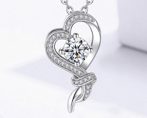 Necklace: Sterling Silver Heart Celtics Knot Pendant Necklace
