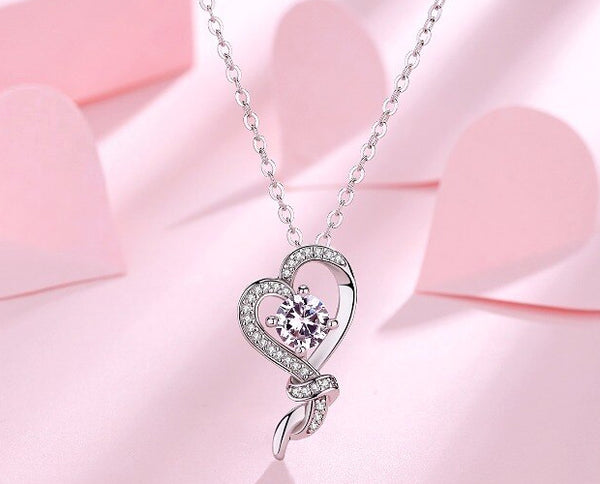 Necklace: Sterling Silver Heart Celtics Knot Pendant Necklace