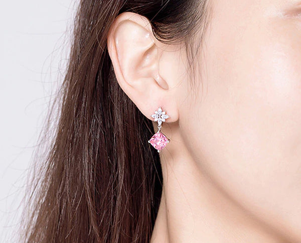 Earring: Sterling Silver Cube Star Earrings